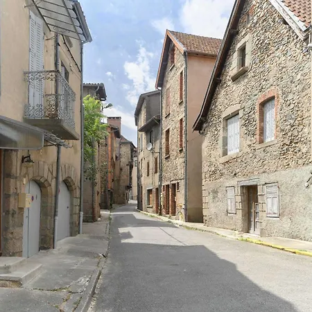 Maison Marinette - Jolie Maison Au Calme En Plein Centre Chateldon